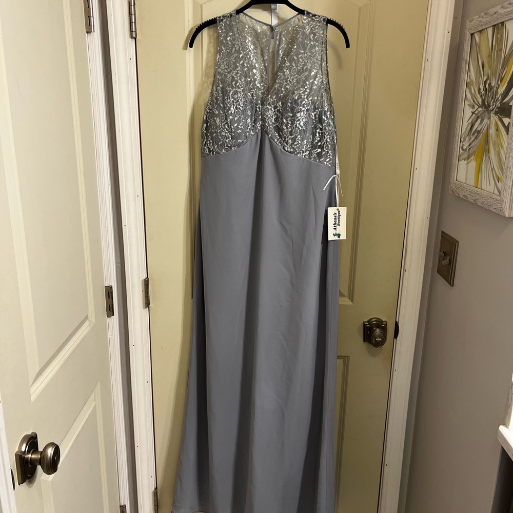 Social Bridesmaids Elegant Platinum Sleeveless gown size 14